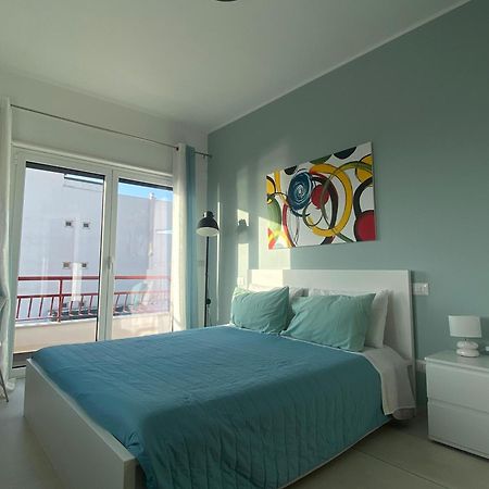B&B La Finestra Sul Mare มิลาซโซ ภายนอก รูปภาพ