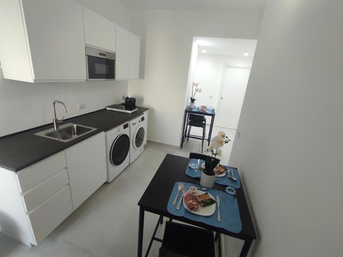 B&B La Finestra Sul Mare มิลาซโซ ภายนอก รูปภาพ
