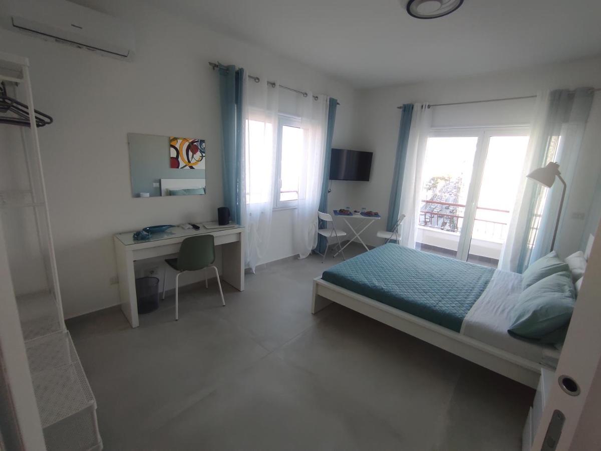 B&B La Finestra Sul Mare มิลาซโซ ภายนอก รูปภาพ