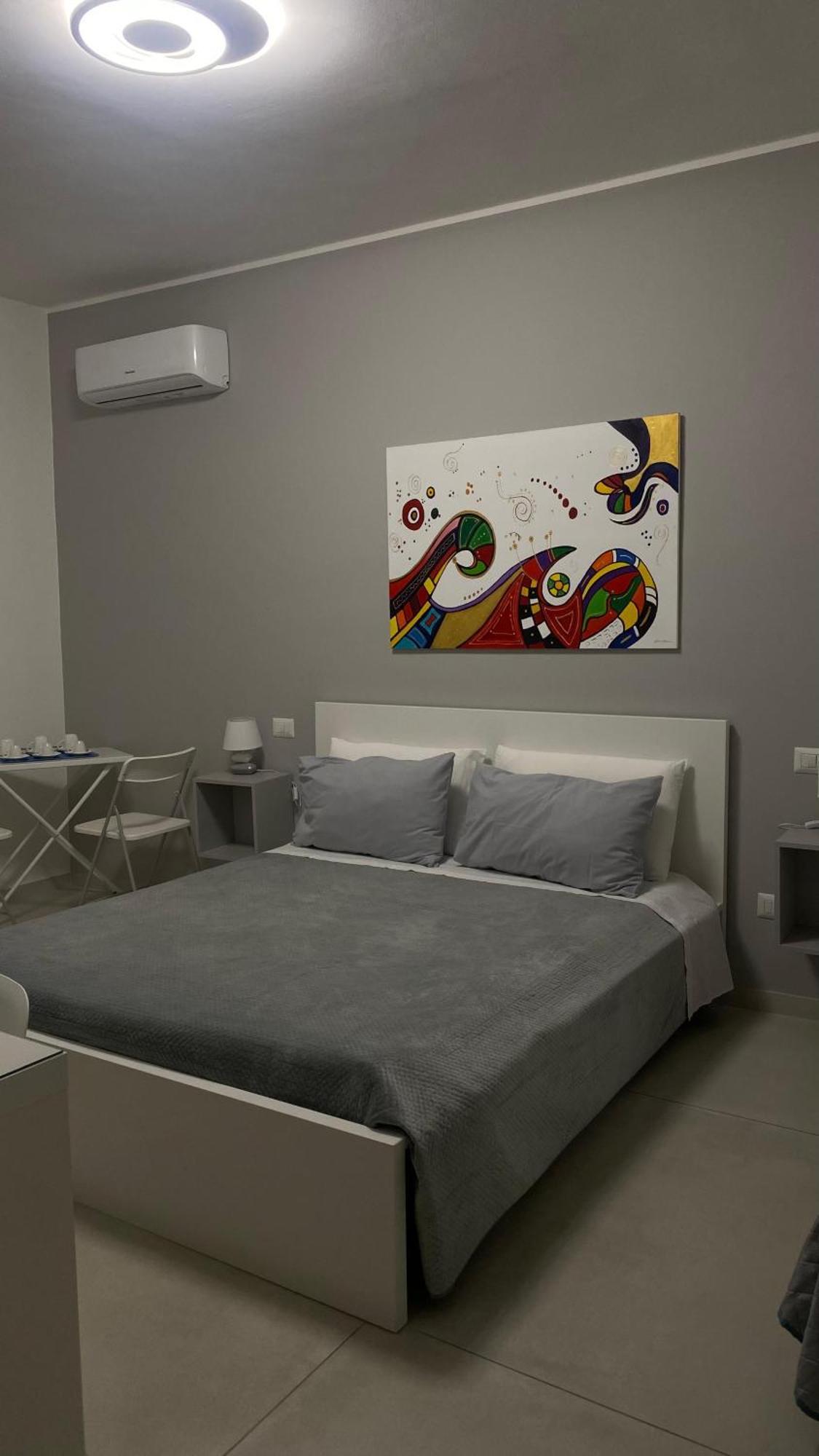 B&B La Finestra Sul Mare มิลาซโซ ภายนอก รูปภาพ
